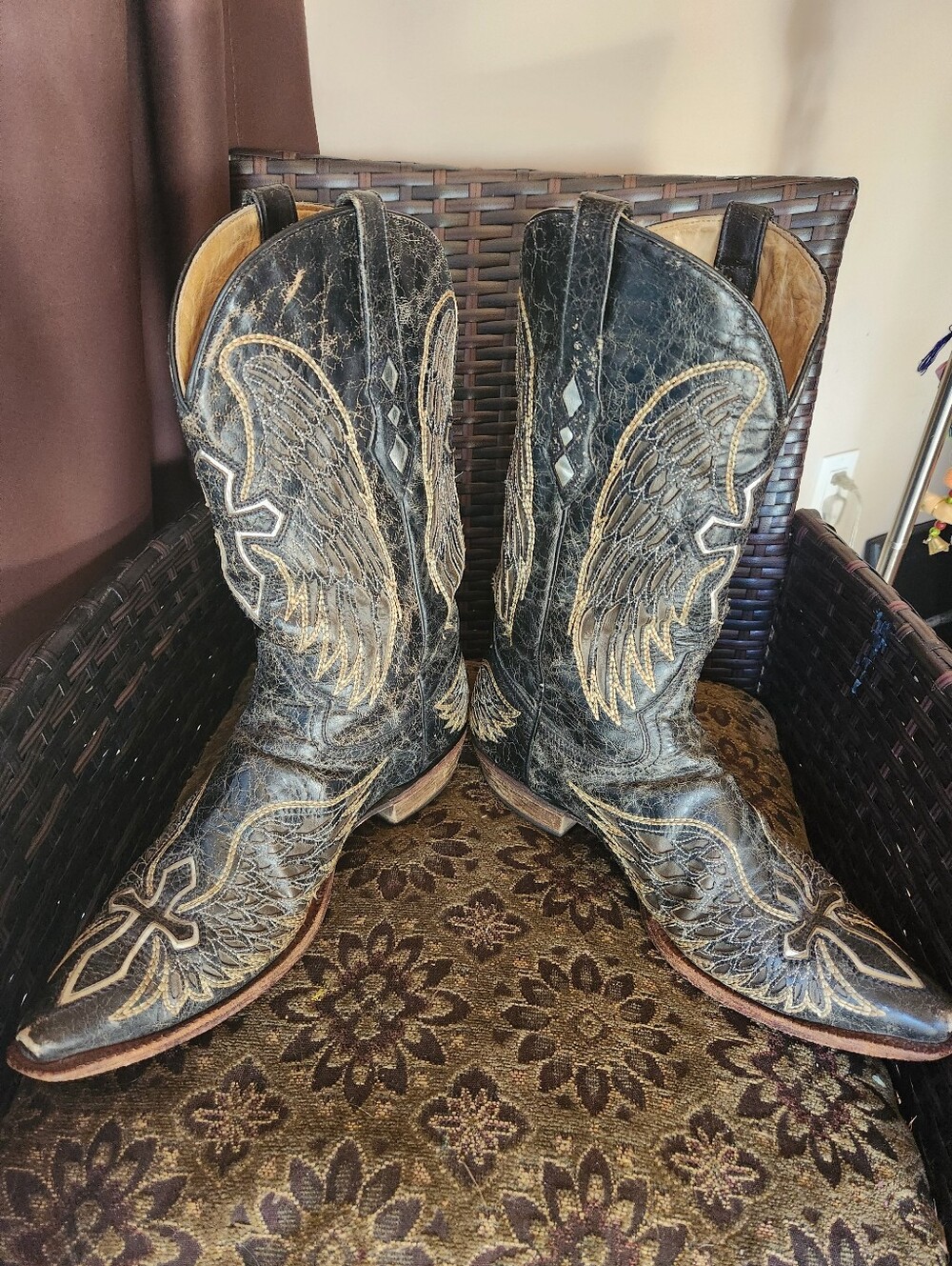 CORRAL VINTAGE Black CROSS Wings Distressed  Western Embroidery Cowboy Boots 12